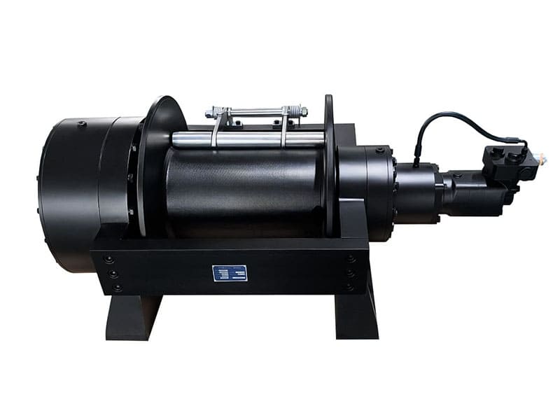 compact hydraulic winch